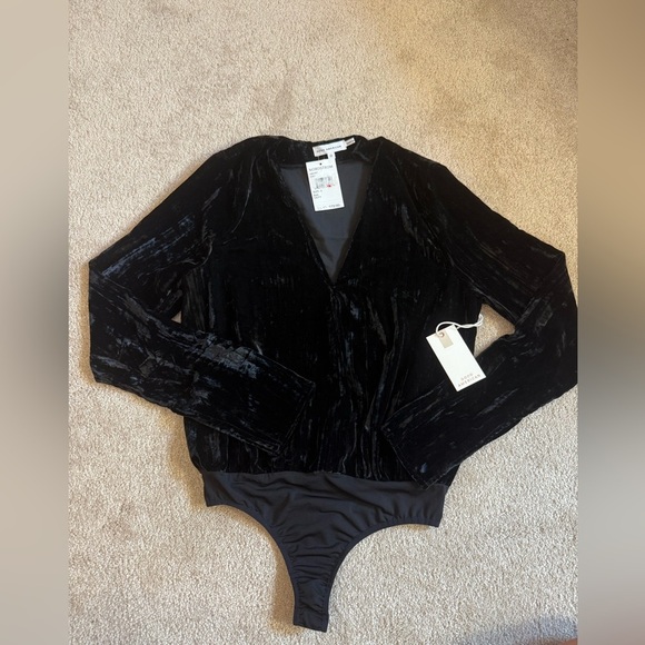 Good American Midnight Velvet Top - Picture 1 of 4